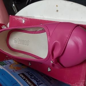 Flat size 4 pink unbrand